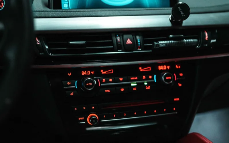 Car dashboard digital display