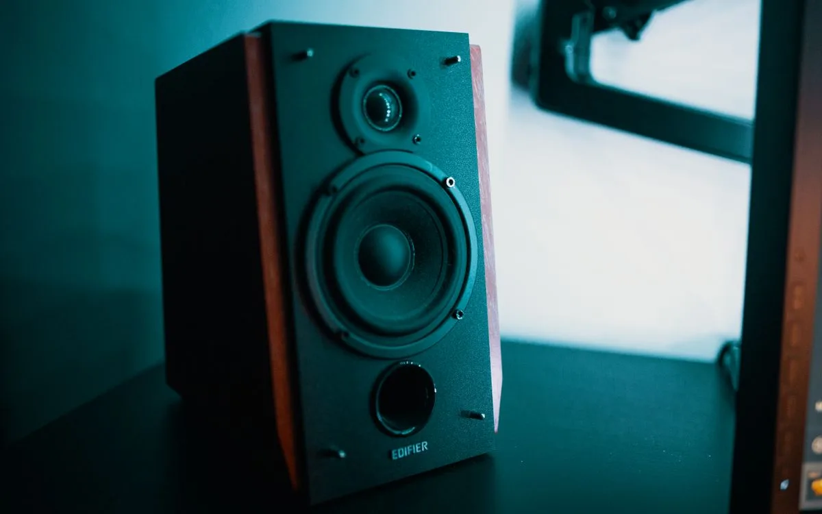 Speaker cone dustcap